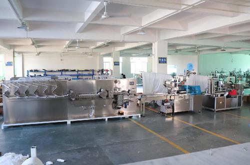 최신 회사 사례 Customized Wipes Machine for Cuba Client With Related Water Filtration System Device