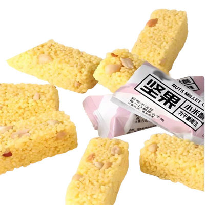 플라스틱 필름이 있는 기계적으로 움직이는 단독 감자 포장 기계